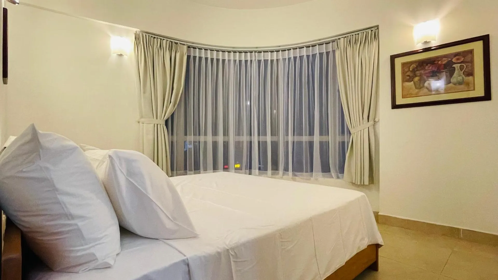 Apartment Luxury Riverside Da Nang 0*,  Vietnam