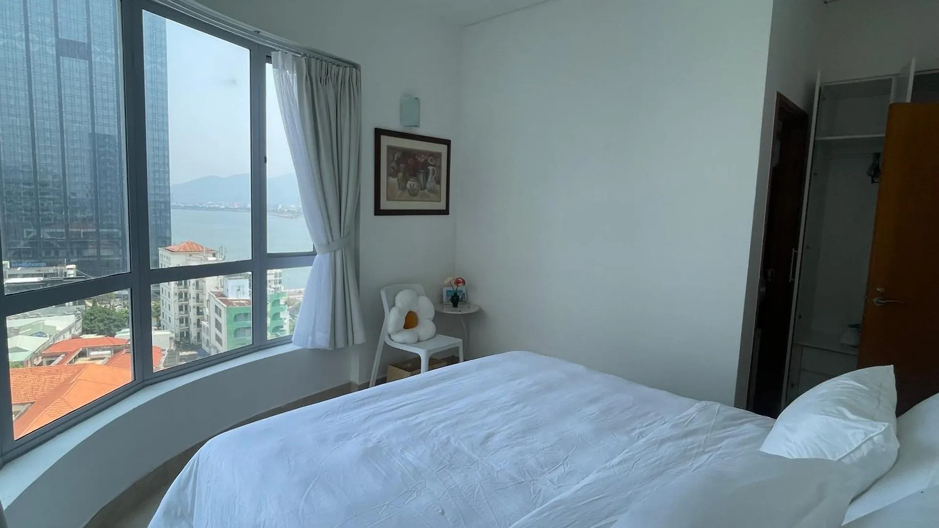 Apartment Luxury Riverside Da Nang